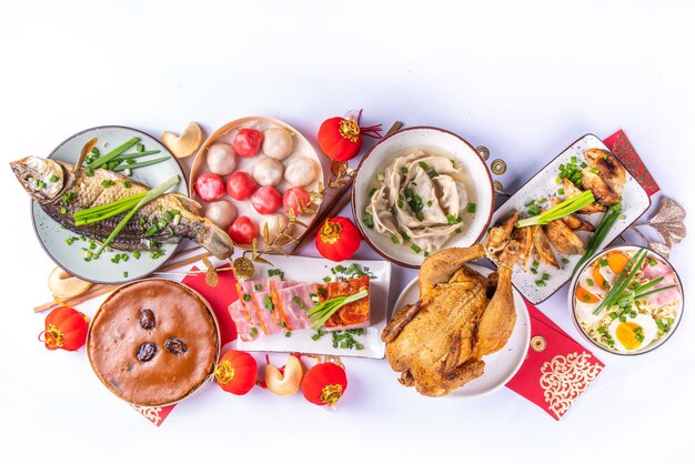 Stół z różnymi potrawami